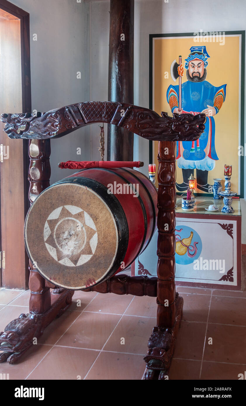 Ceremonial drum hi-res stock photography and images - Alamy