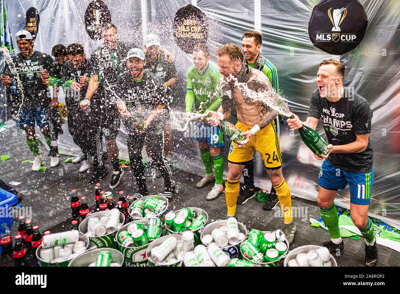 Mls cup trophy hi-res stock photography and images - Alamy
