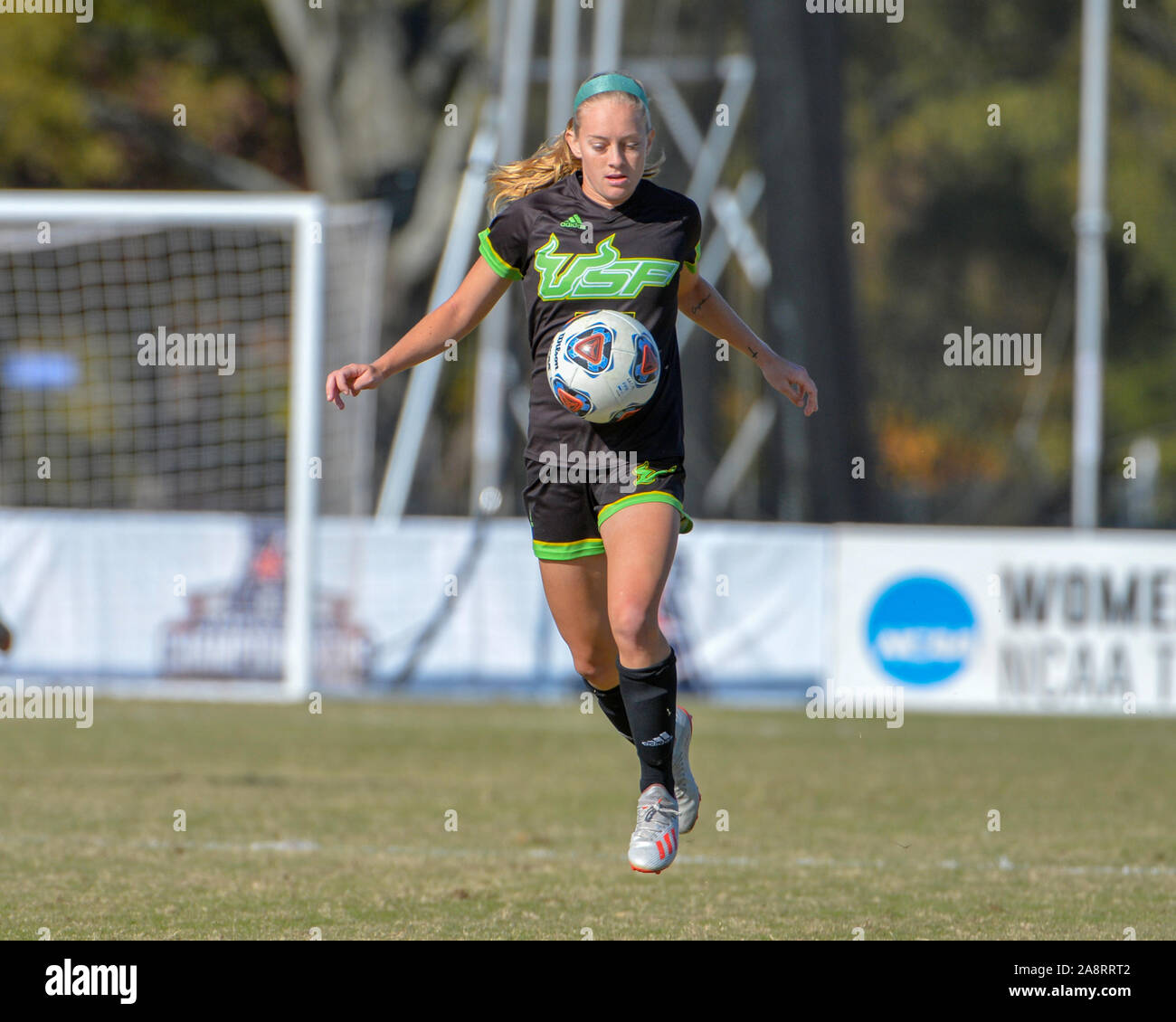 Memphis, TN, USA. 10th Nov, 2019. South Florida forward, Sydny Nasello (35), brings the ball under control during the NCAA Women's Soccer Championship match between the University of South Florida Bulls and the University of Memphis Tigers at The University of Memphis in Memphis, TN. Kevin Langley/Sports South Media/CSM/Alamy Live News Stock Photo