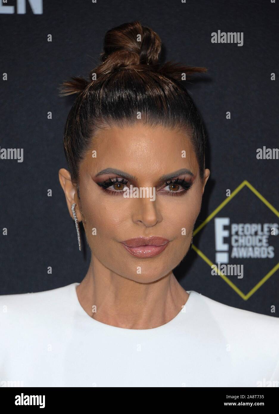 Santa Monica, CA. 10th Nov, 2019. Lisa Rinna at arrivals for E! People