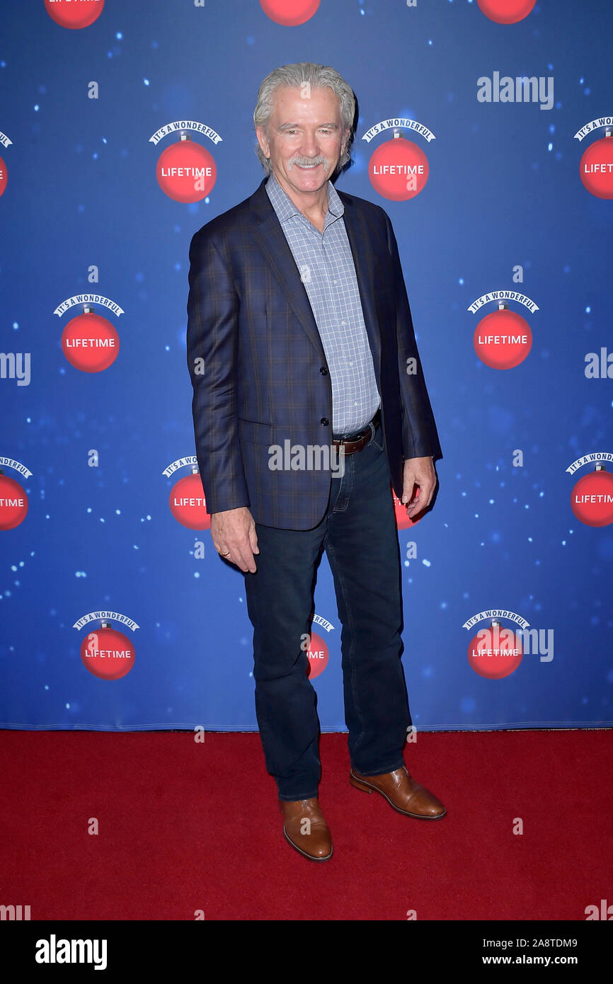 Glendale, USA. 09th Nov, 2019. Patrick Duffy at the opening of 'Say Santa! With It's A Wonderful Lifetime Photo Experience 'at the Glendale Galleria. Glendale, 09.11.2019 | usage worldwide Credit: dpa/Alamy Live News Stock Photo