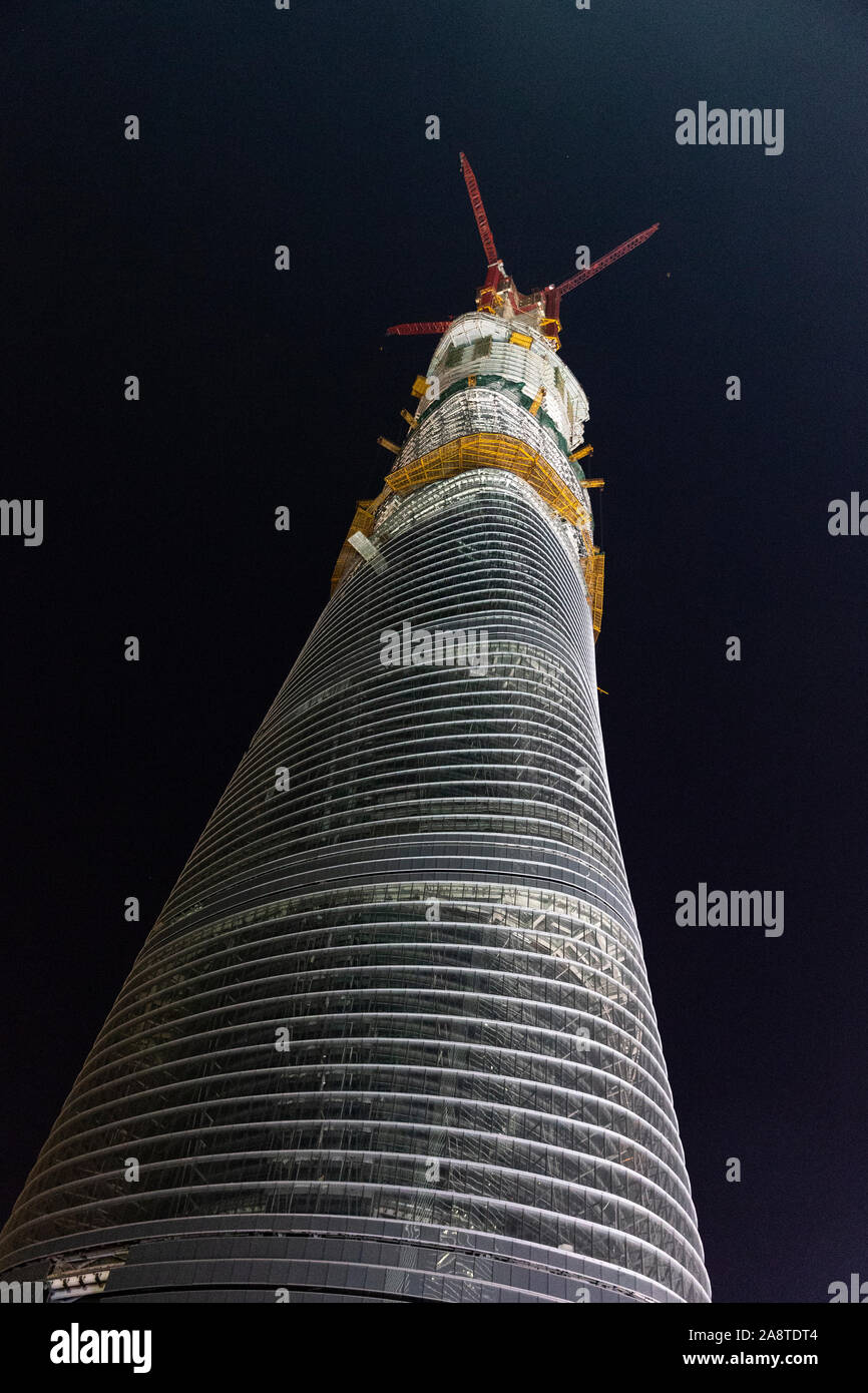 Shanghai Tower construction Shanghai, China Stock Photo - Alamy