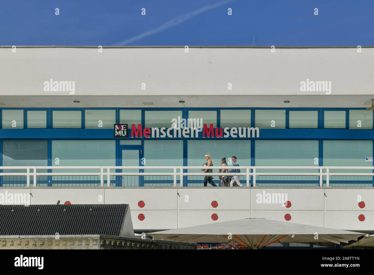 Koerperwelten-Museum, Alexanderplatz, Mitte, Berlin, Deutschland / Körperwelten Stock Photo