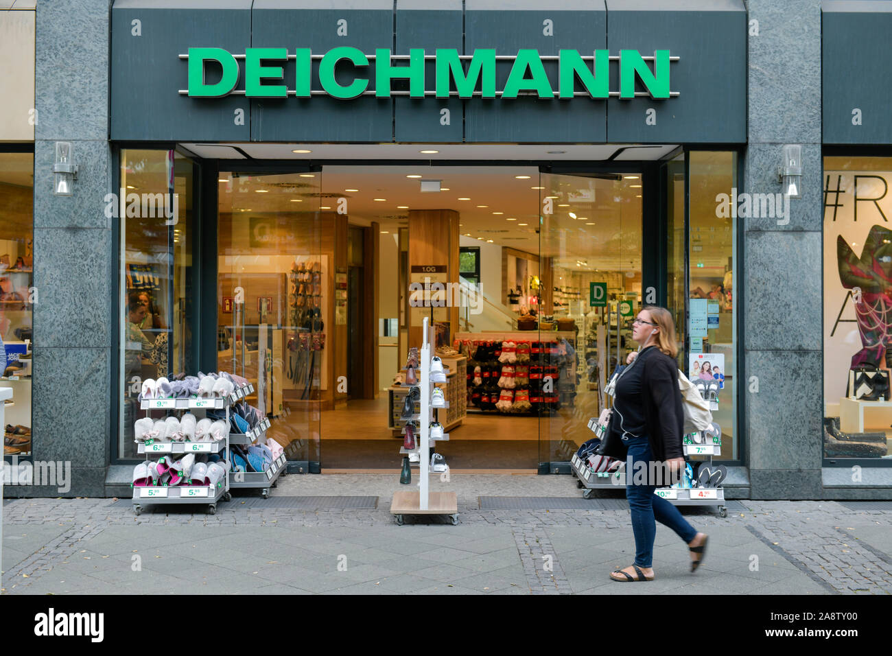 Deichmann High Resolution Photography and - Alamy