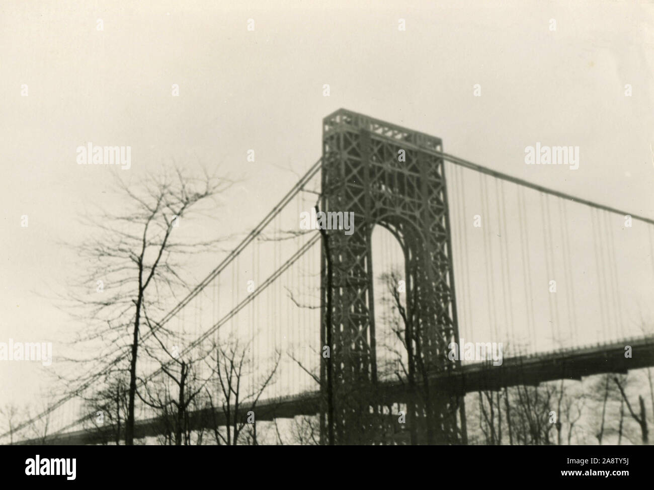 George Washington bridge, Fort Lee, NJ, USA 1950s Stock Photo