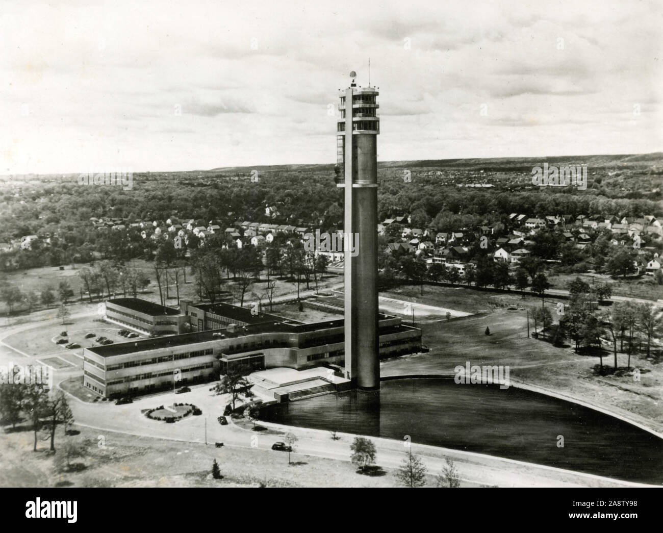 Aerial tower at International Telegraph and Telephone Corporation, ITT, Nutley, NJ, USA 1940s Stock Photo