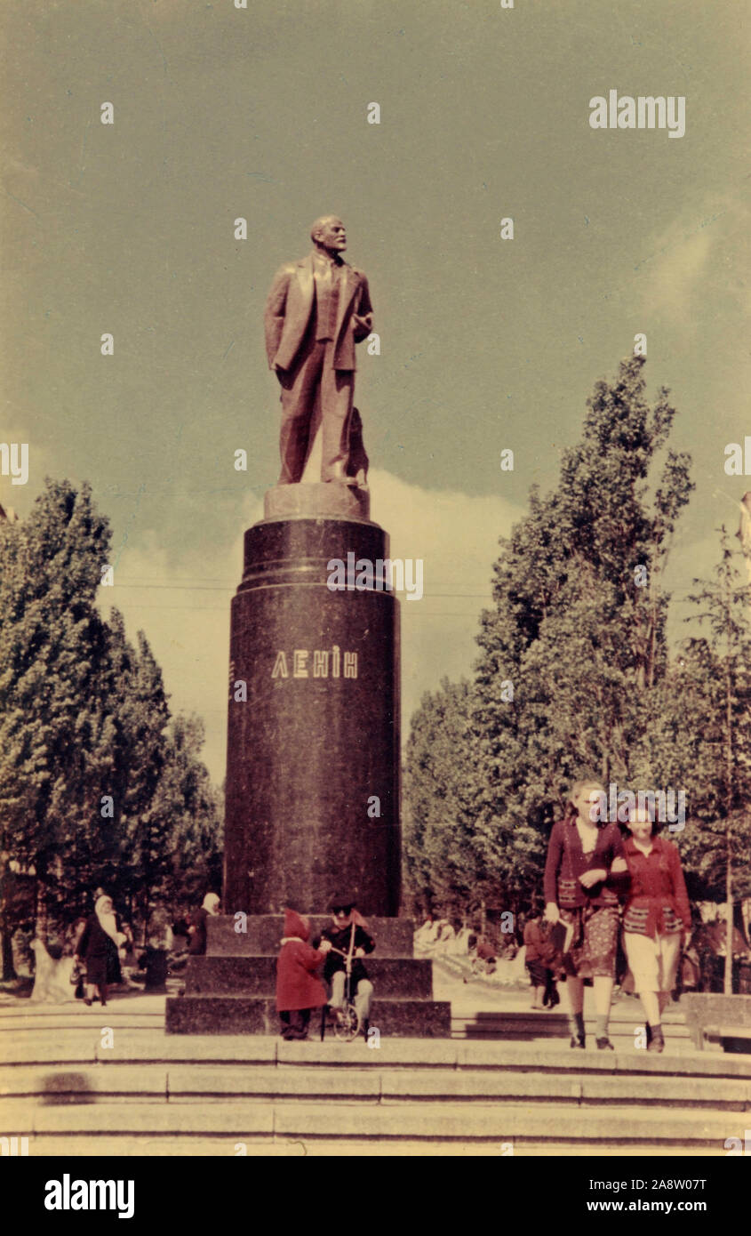 Monument to Lenin, Kiev, Ukraine 1960s Stock Photo