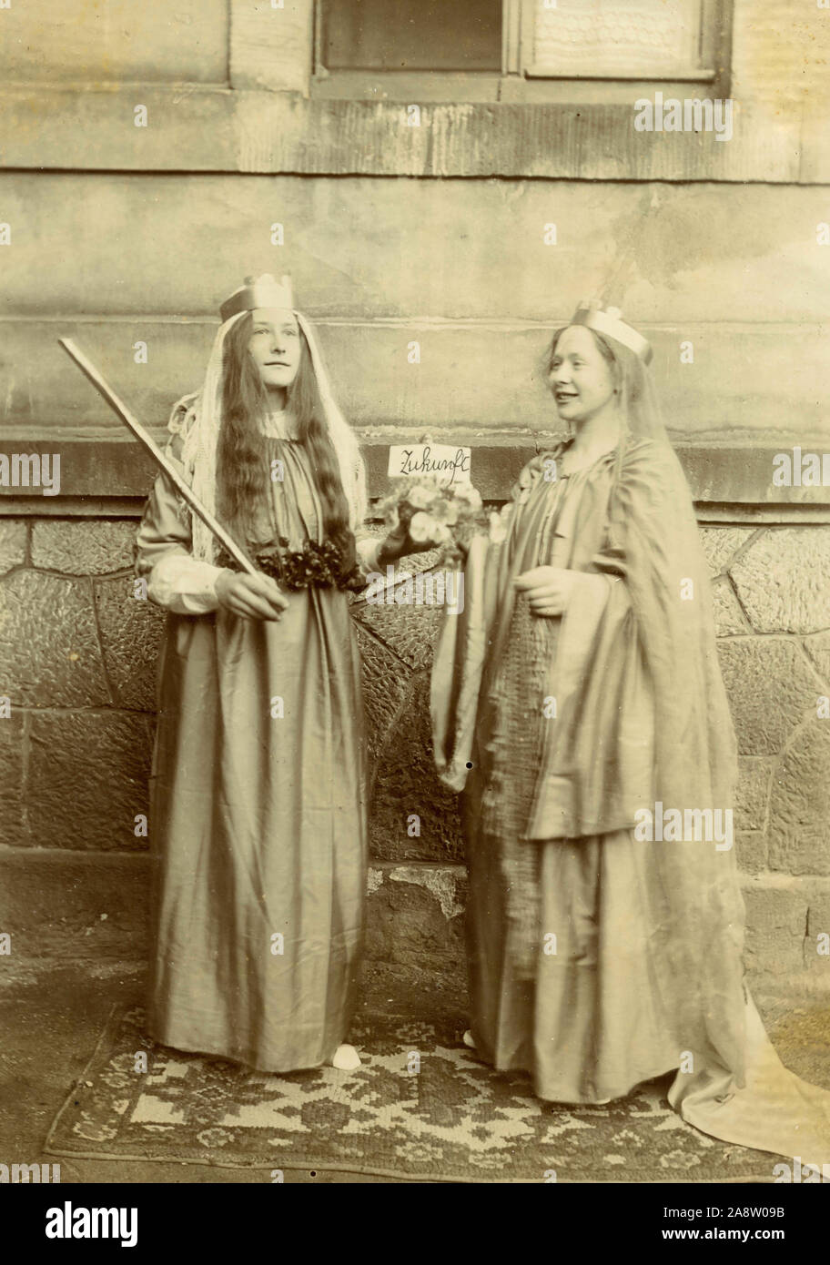Two women dressed up as fortune tellers, Germany 1913 Stock Photo