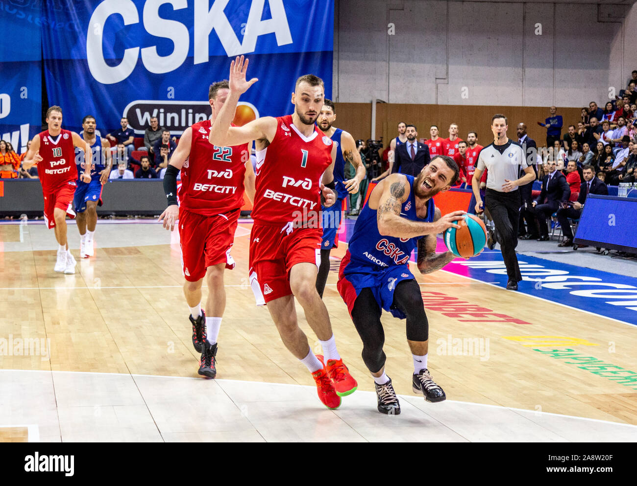 Moscow, Russia. 10th Nov, 2019. #5 Mike James in action during the Russian  VTB United Basketball League 2019-2020 season between Lokomotiv-Kuban and  CSKA Moscow.CSKA Moscow won 81-72. Credit: SOPA Images Limited/Alamy Live