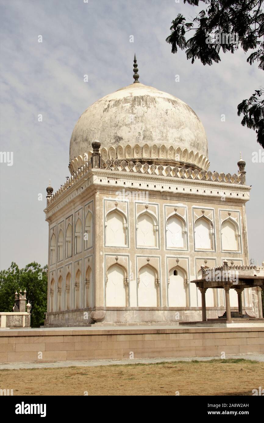 Qutub Shahi Tombs They Are Located In The Ibrahim Bagh Close To The qutub-shahi-tombs-they-are-located-in-the-ibrahim-bagh-close-to-the
