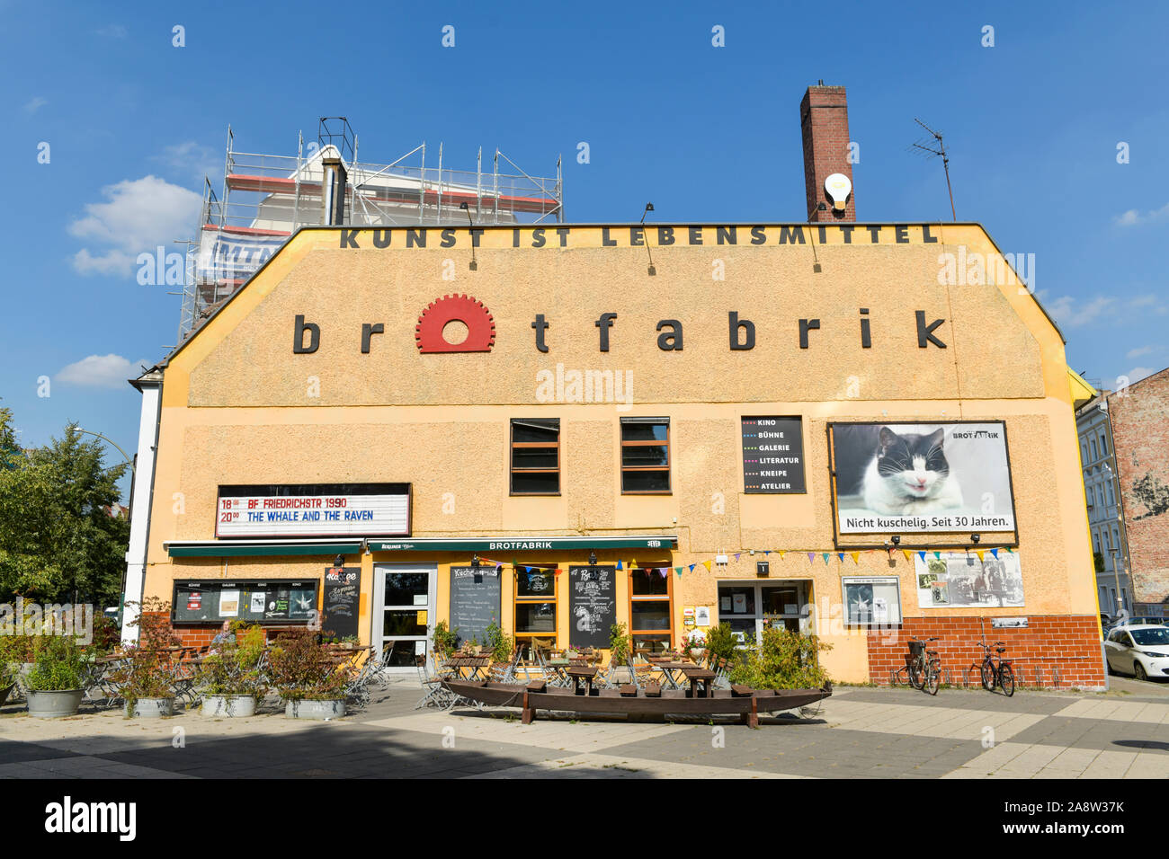 Kunst- und Kulturzentrum Brotfabrik, Caligariplatz, Weißensee, Pankow, Berlin, Deutschland Stock Photo