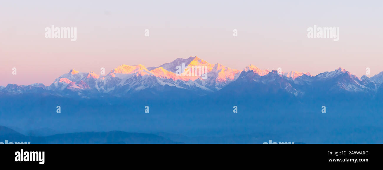 Tiger hill darjeeling hi-res stock photography and images - Alamy