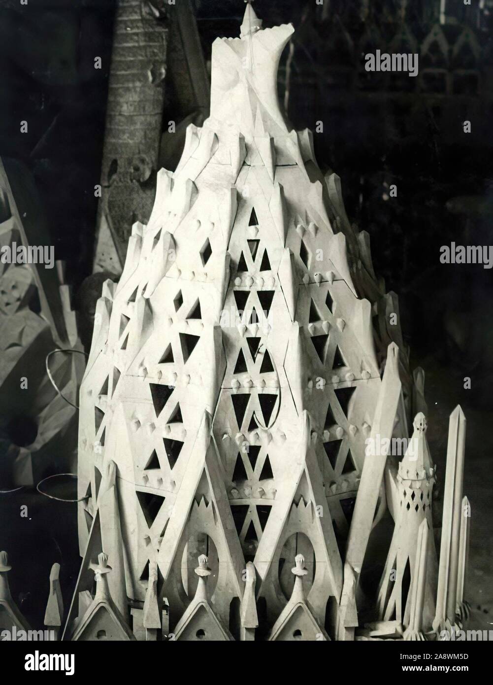 Model paraboloid of the sacristy of the Sagrada Familia, Barcelona. Author: ANTONI GAUDÍ (1852-1926). Stock Photo