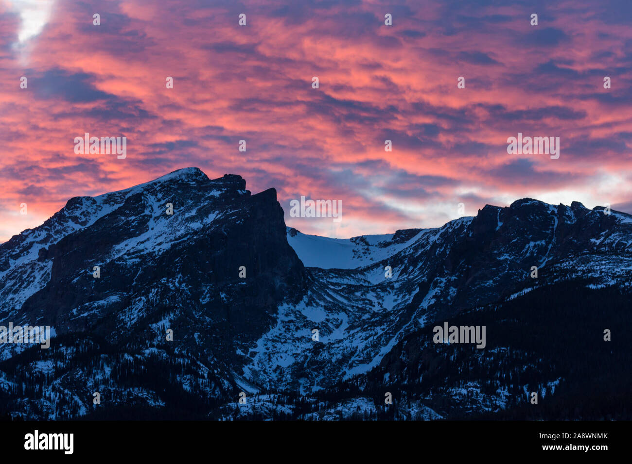 A Beautiful Sunset Over The Mountains Overlooking Sprague Lake In Rocky Mountain National Park In Colorado Stock Photo Alamy A Beautiful Sunset Over The Mountains Overlooking Sprague Lake In Rocky Mountain National Park In Colorado Stock Photo Alamy