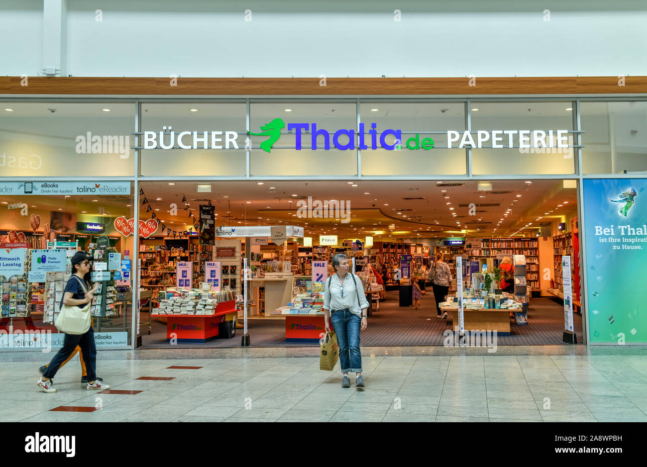 Buchhandlung Thalia, Einkaufszentrum Waterfront, AG-Weser-Straße, Gröpelingen, Bremen, Deutschland Stock Photo