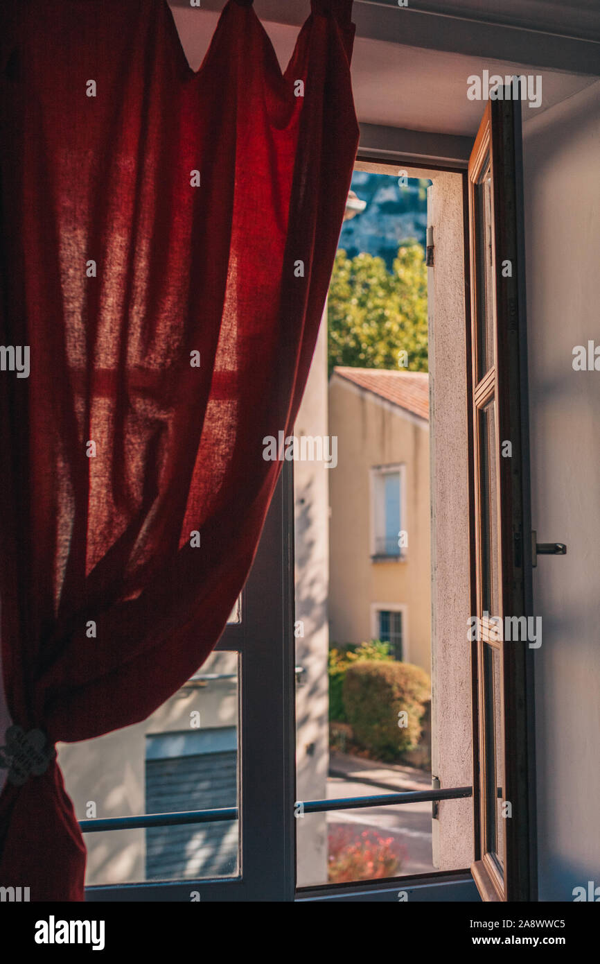 Morning light through the windows hi-res stock photography and images ...