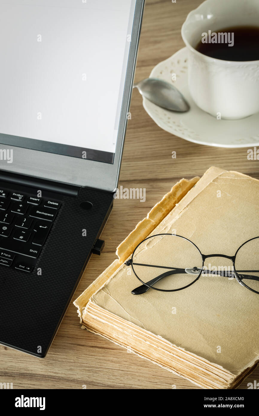 Traditional learning methods hi-res stock photography and images - Alamy