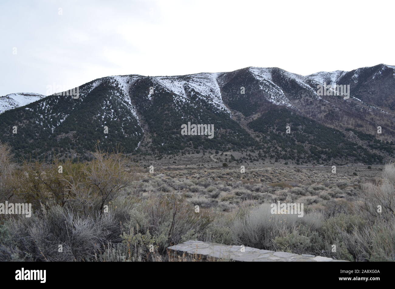 Early Spring in California: Snow-dusted Sierra Nevada Mountains Stock Photo
