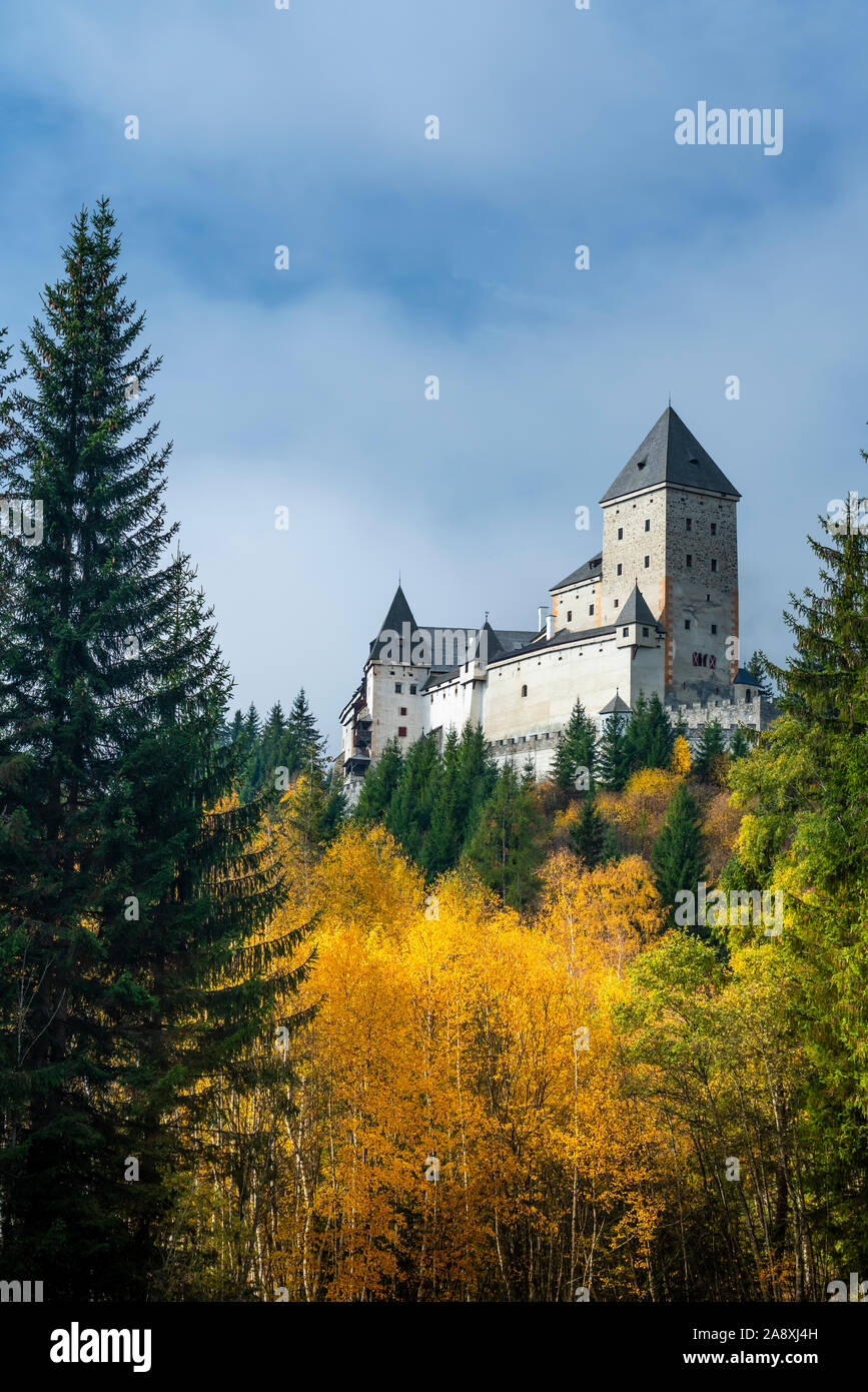 Illustration of a werewolf trial in the 17th century
