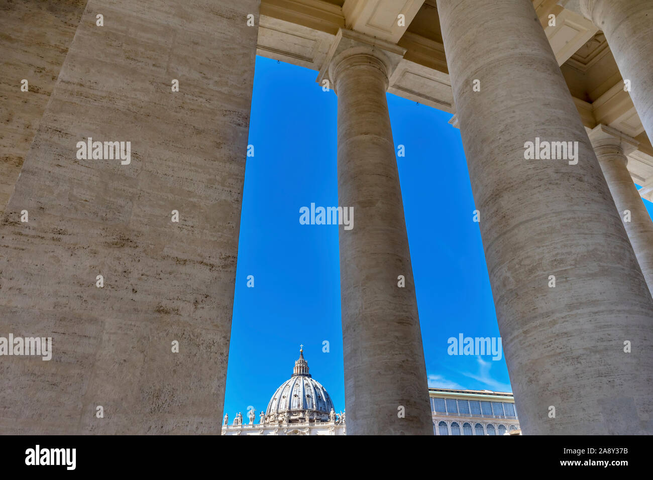 Saint Peter's Basilica Columns Colonnade Front Michelangelo Dome ...