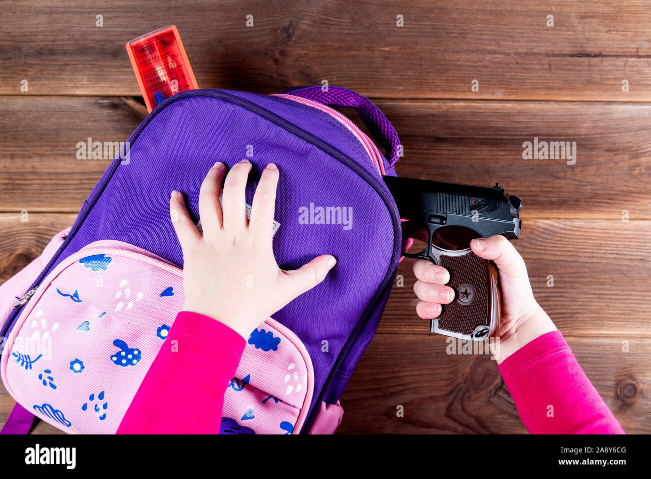 Child Carrying Gun Stock Photos & Child Carrying Gun Stock Images Alamy