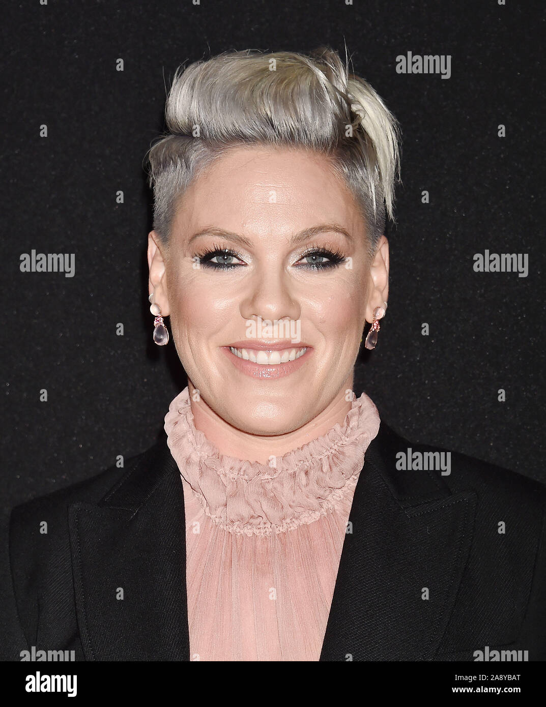 1,190 P Nk Singer Stock Photos, High-Res Pictures, and Images - Getty Images