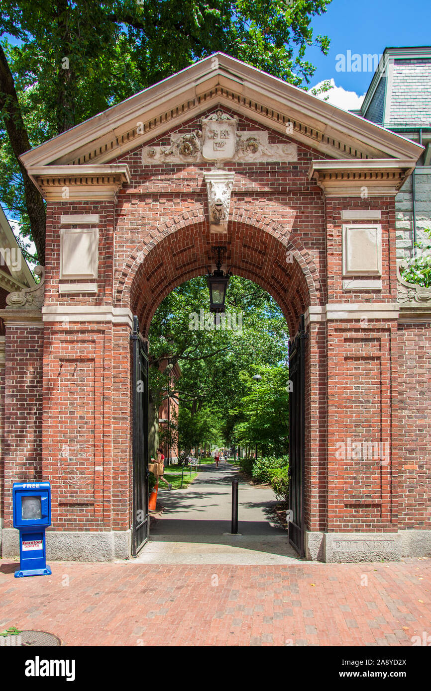 Entrance to Harvard Yard at Harvard University Stock Photo Alamy
