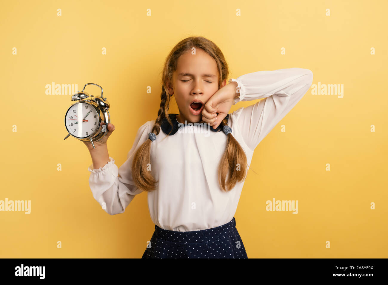 School Ringing Clock Child alarm clock ringing hi-res stock photography and images - Alamy