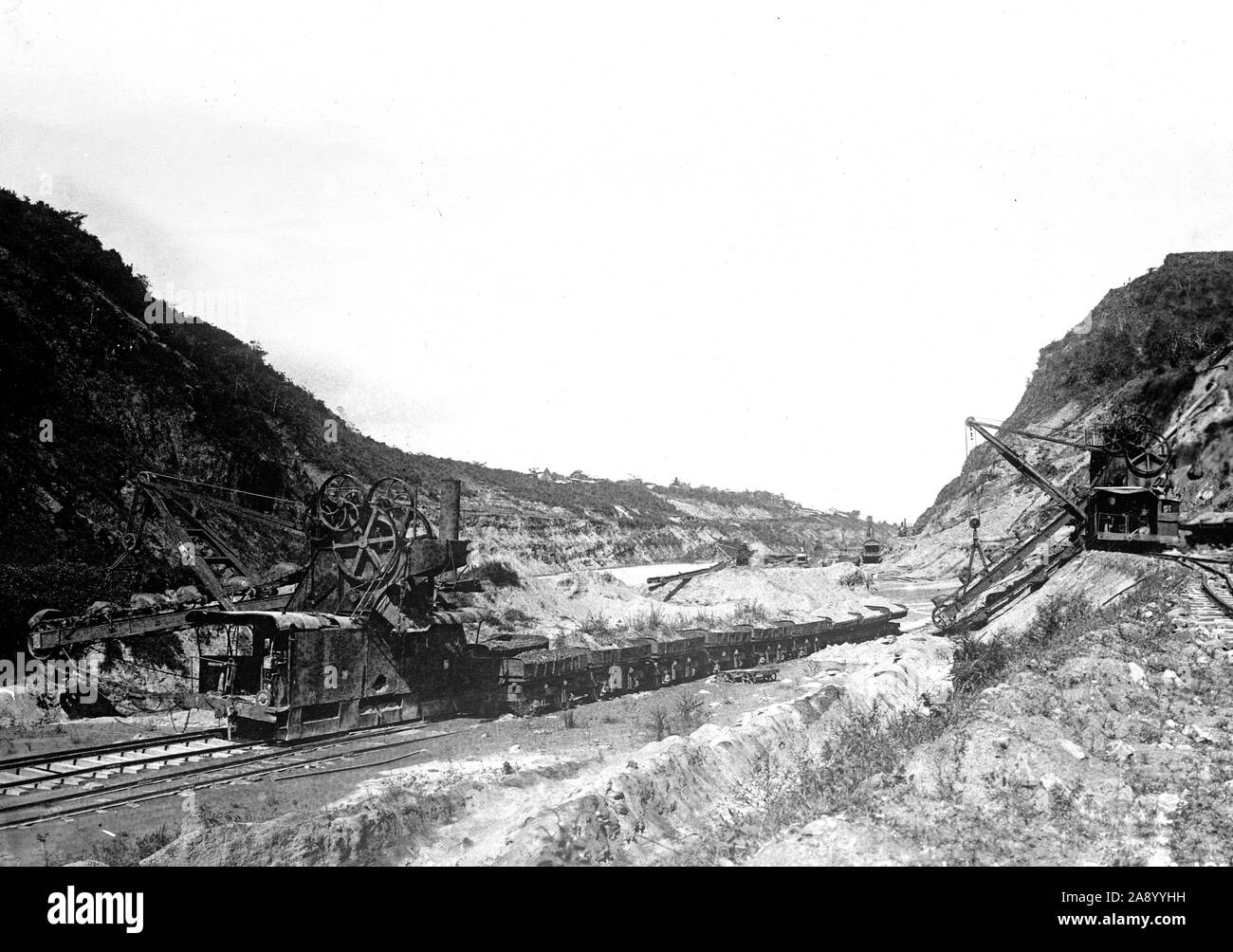 Construction on the Panama Canal ca. 1913 Stock Photo - Alamy