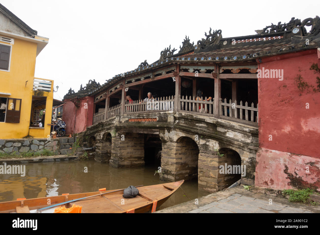 The Japanese Covered Bridge Chua Cầu In Hoi An Vietnam An 18th Century Historical Site With A Small Pagoda Inside Stock Photo Alamy