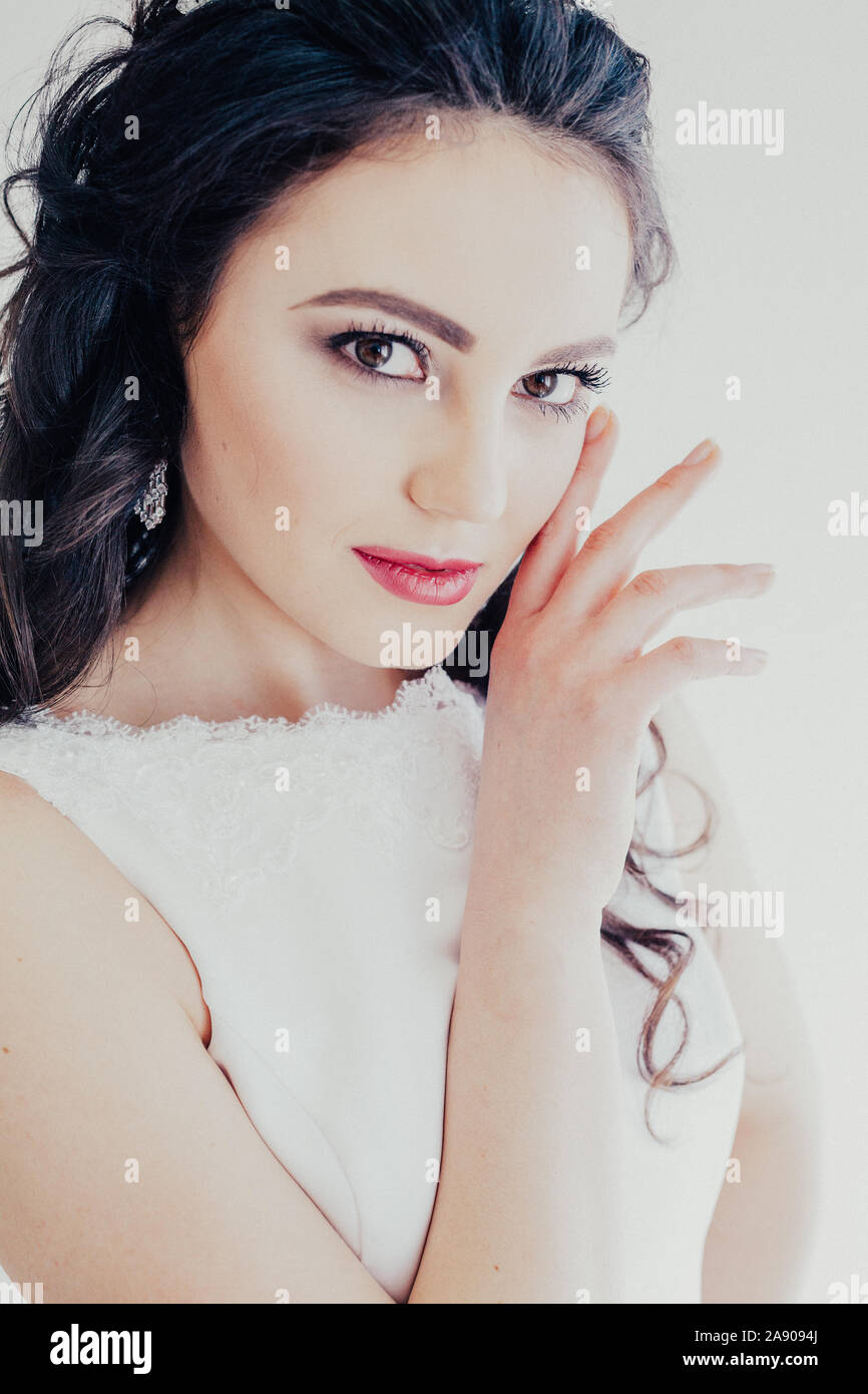 Bridalmodel hires stock photography and images Alamy