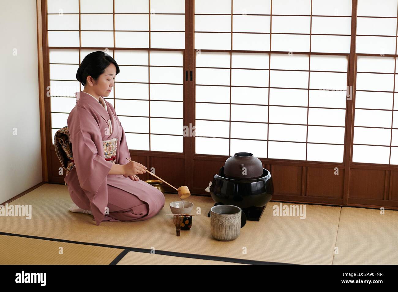Japanese traditional tea ceremony Stock Photo - Alamy