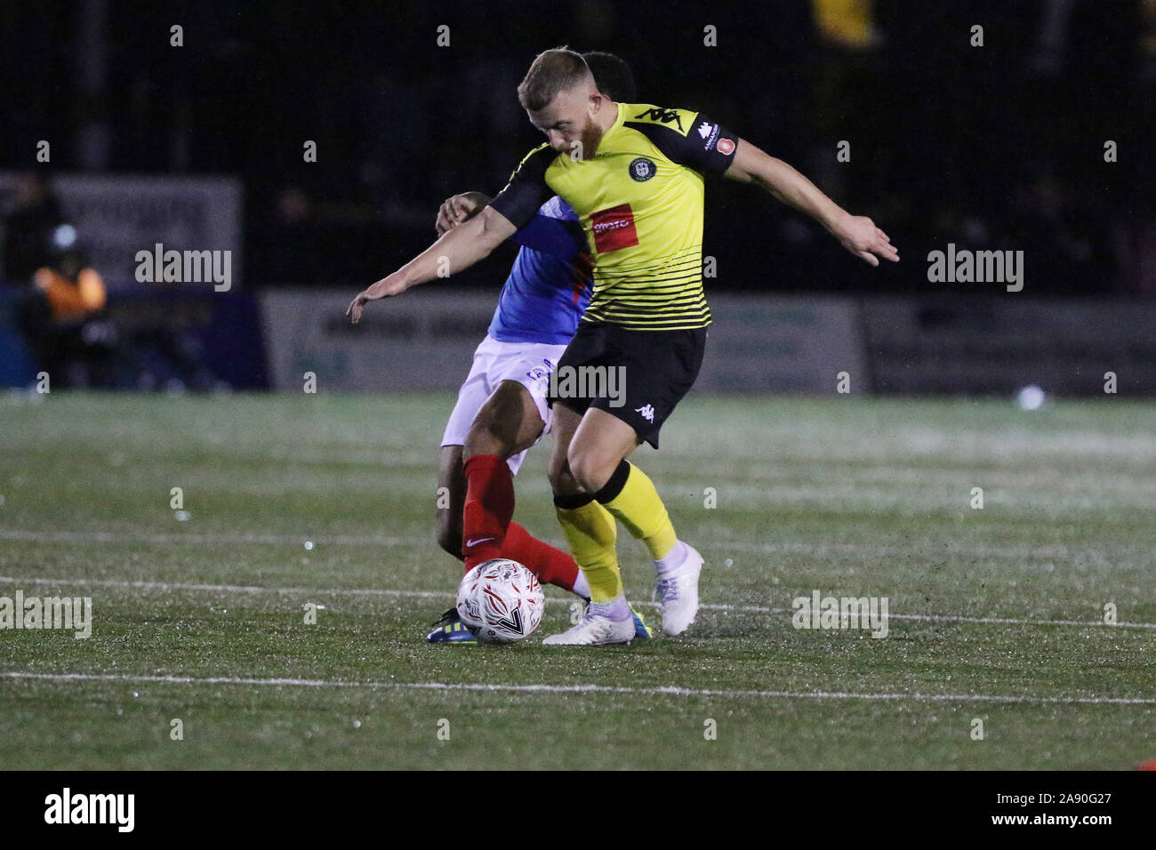 HARROGATE, ENGLAND - NOVEMBER 11TH George Thomson of Harrogate Town wins the ball during the FA Cup 1st round match between Harrogate Town and Portsmouth at Wetherby Road, Harrogate on Monday 11th November 2019. (Credit: Harry Cook | MI News) Photograph may only be used for newspaper and/or magazine editorial purposes, license required for commercial use Credit: MI News & Sport /Alamy Live News Stock Photo