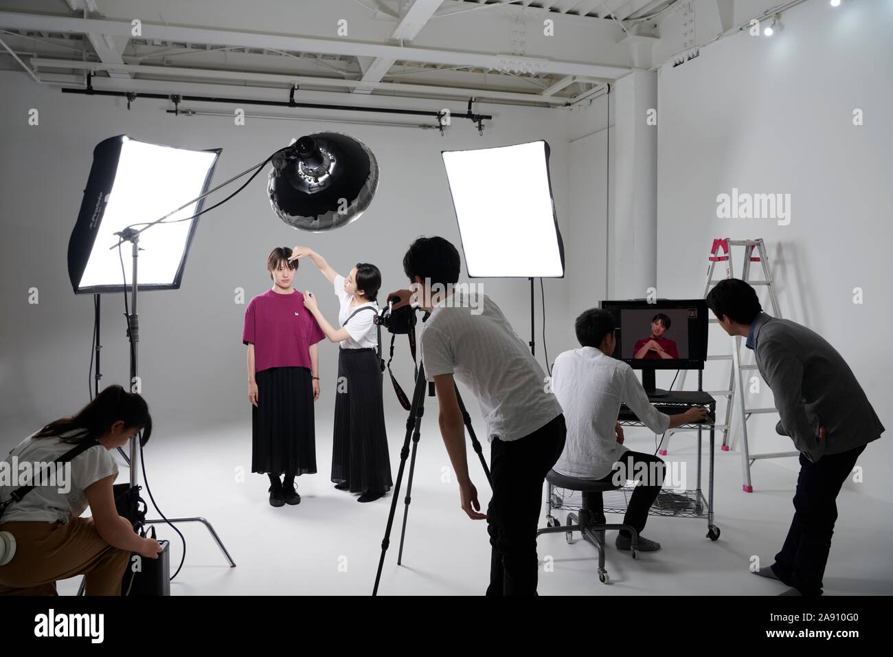 Model photo shoot in a studio Stock Photo - Alamy