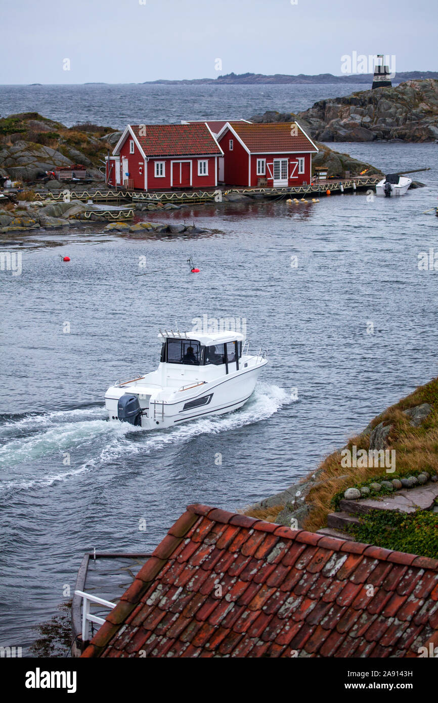 Motorboat on sea Stock Photo - Alamy