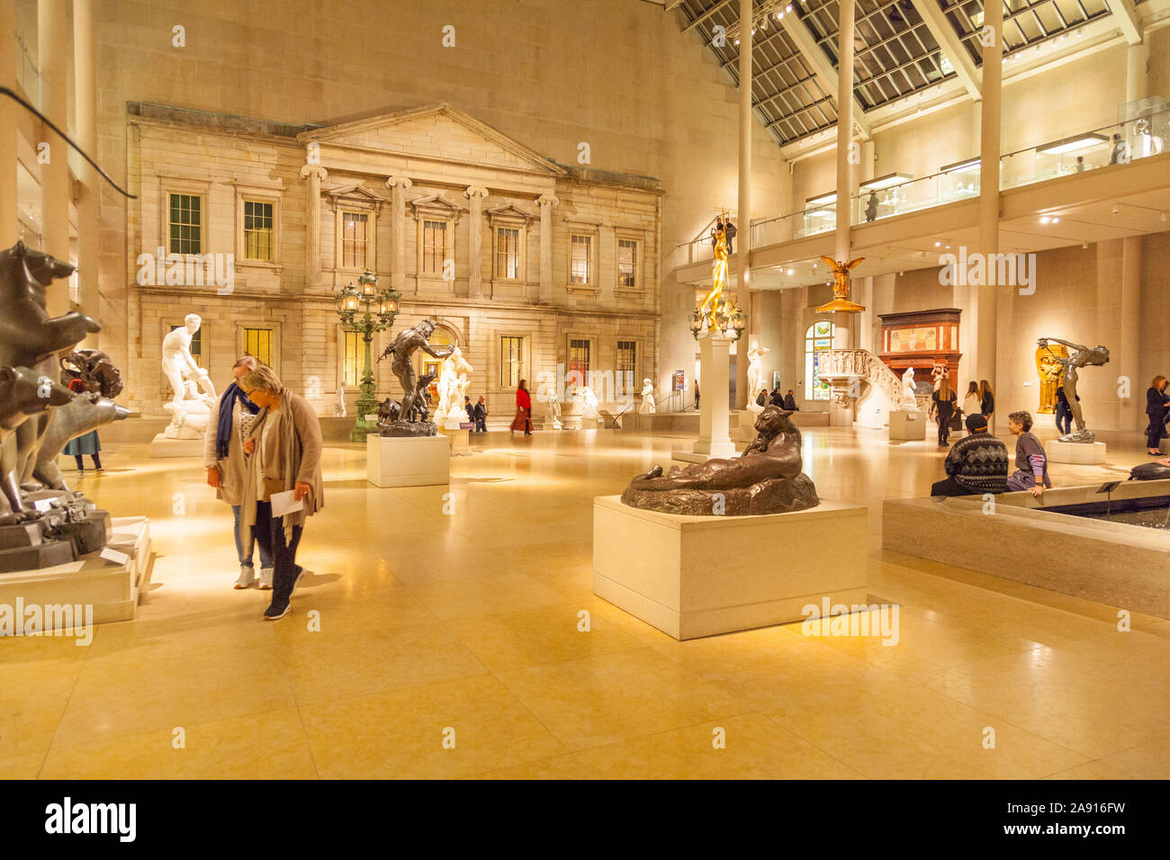 American wing met museum hi-res stock photography and images - Alamy