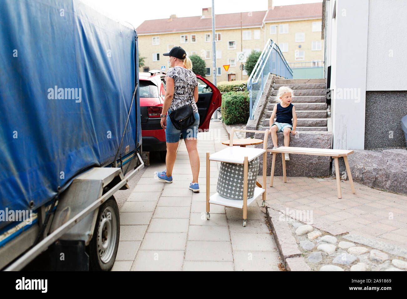 Moving trailer house hi-res stock photography and images - Alamy