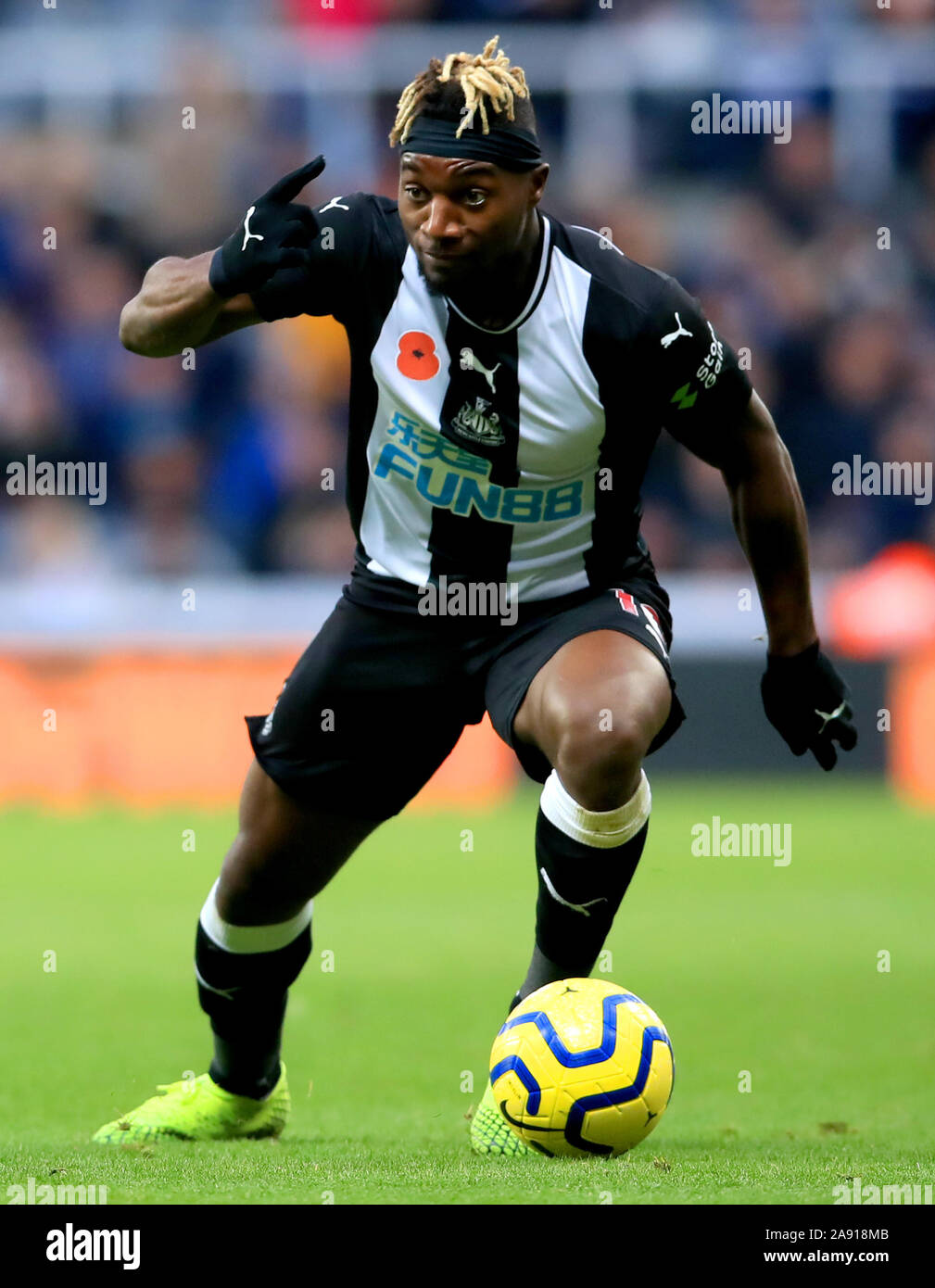 Newcastle United's Allan Saint-Maximin in action during the Premier League  match at St James' Park, Newcastle Stock Photo - Alamy