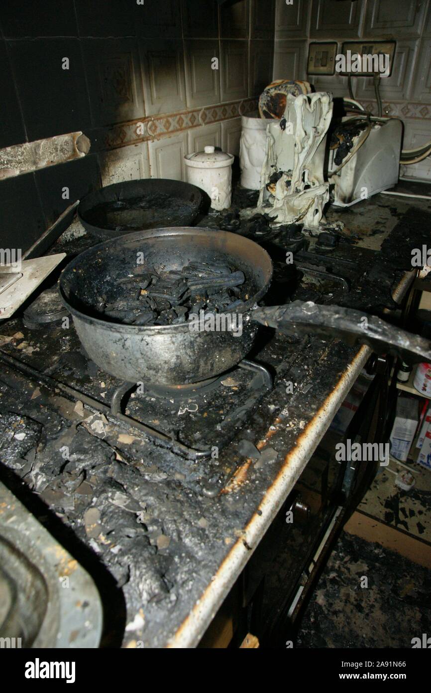 Unattended cooking fire hi-res stock photography and images - Alamy