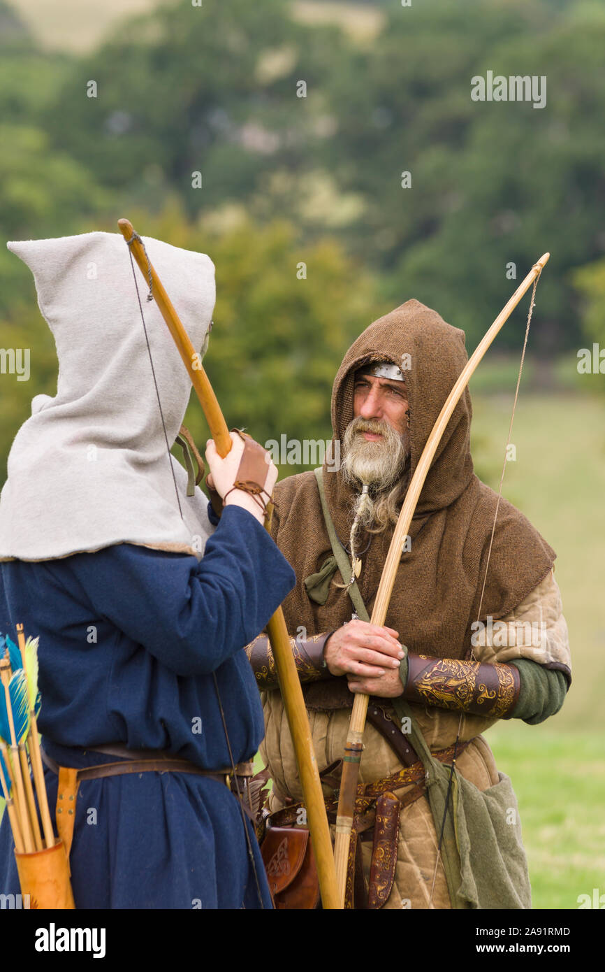 Archer bowman medieval hi-res stock photography and images - Alamy