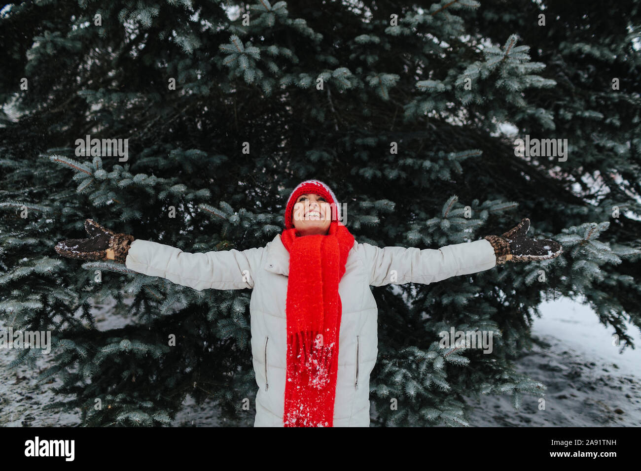 Happy woman arms outstretched on hi-res stock photography and images ...