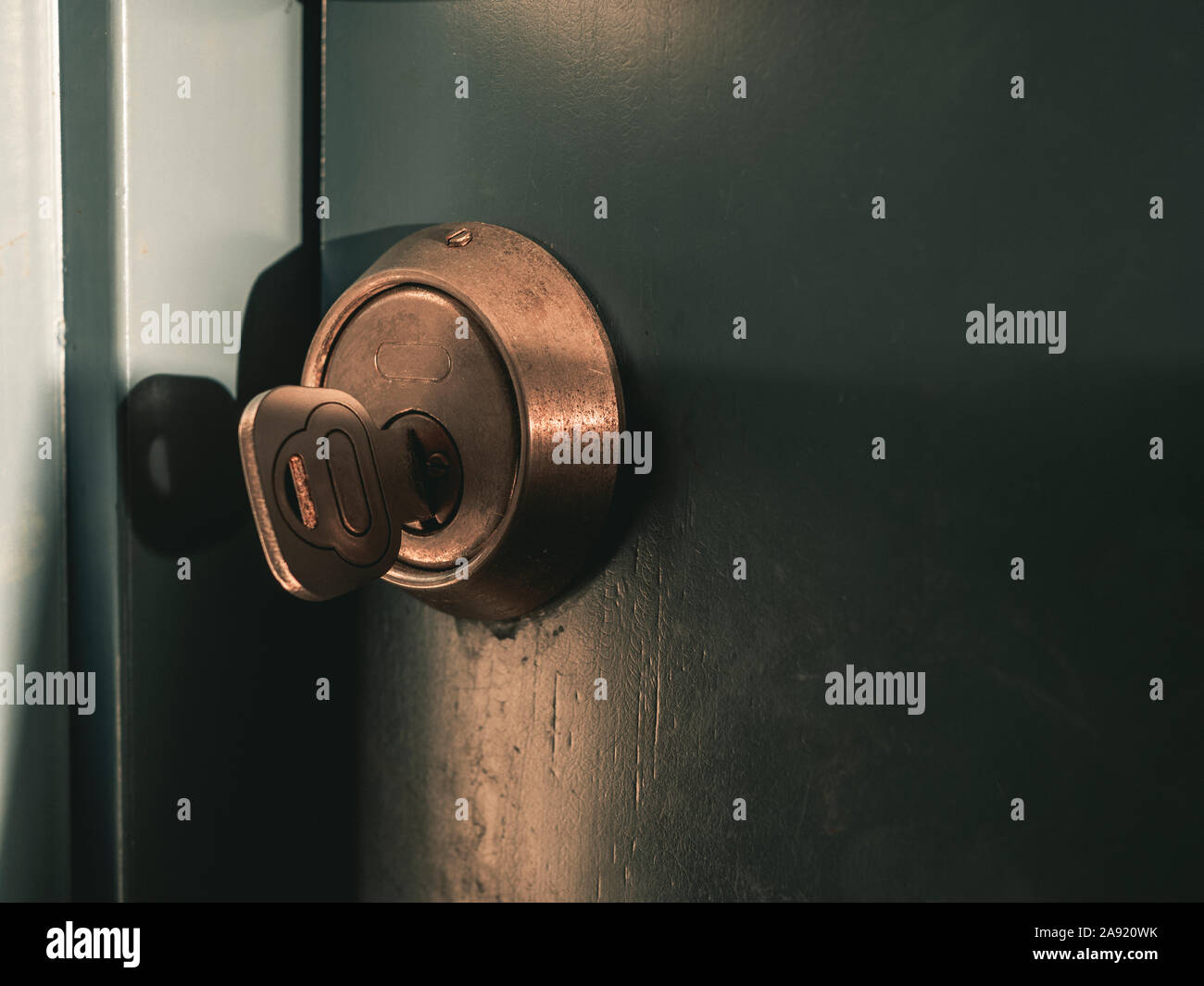 Metal lock and key hires stock photography and images Alamy
