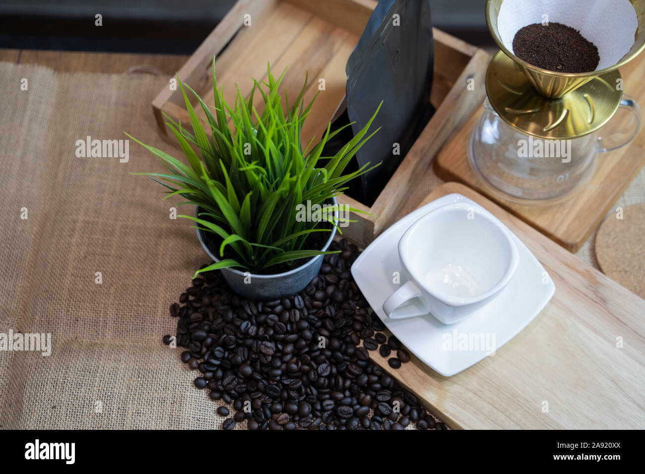 Drip grind hires stock photography and images Alamy