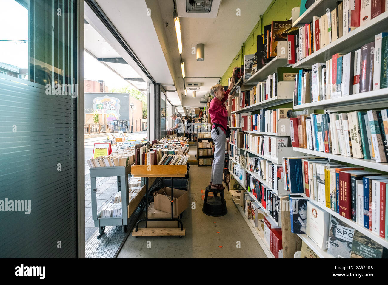 Book store at Montreal Stock Photo Alamy