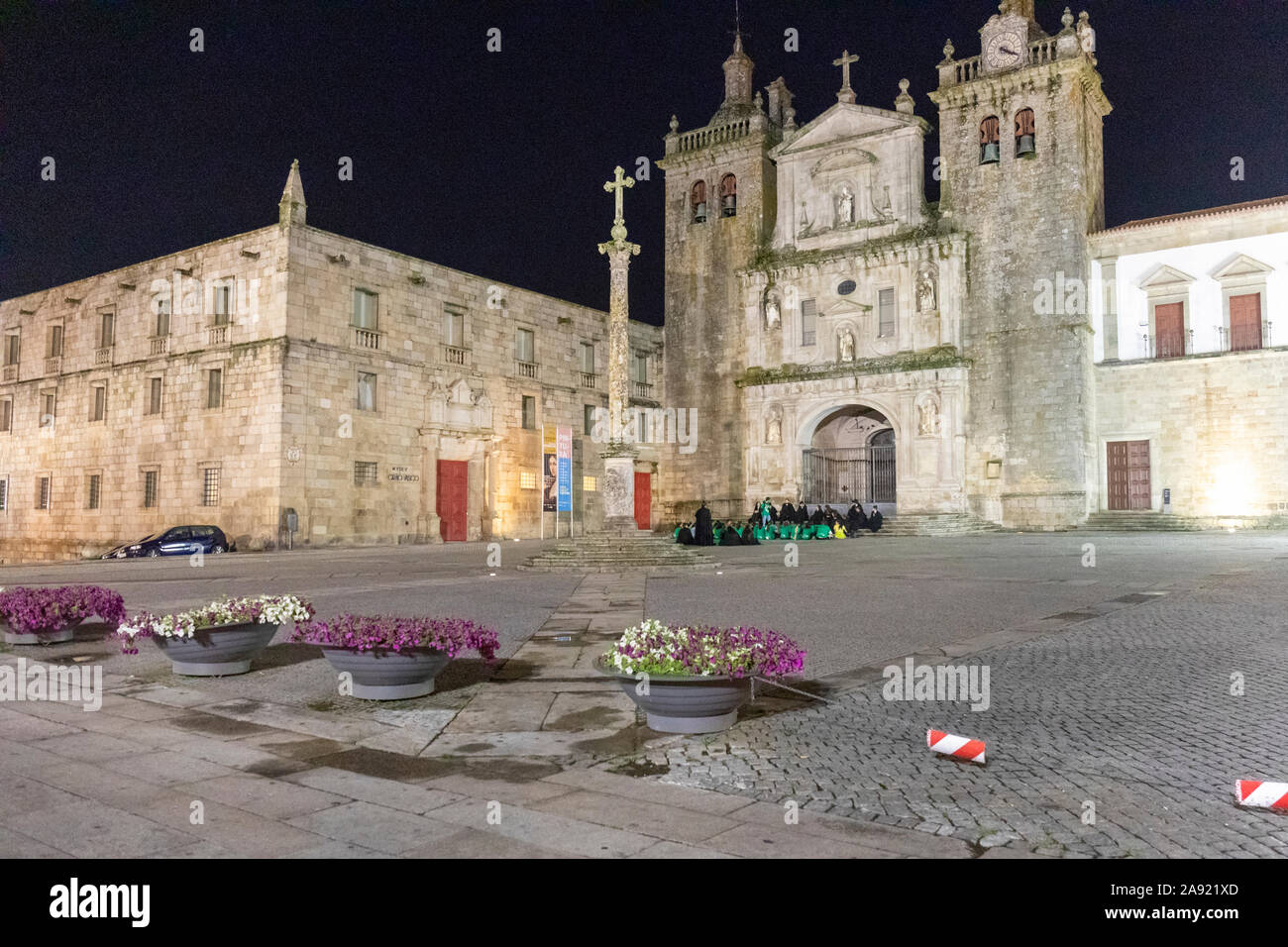 Se Caerdral de Viseu Cathedral Square, Viseu, Portugal illuminated at night Stock Photo