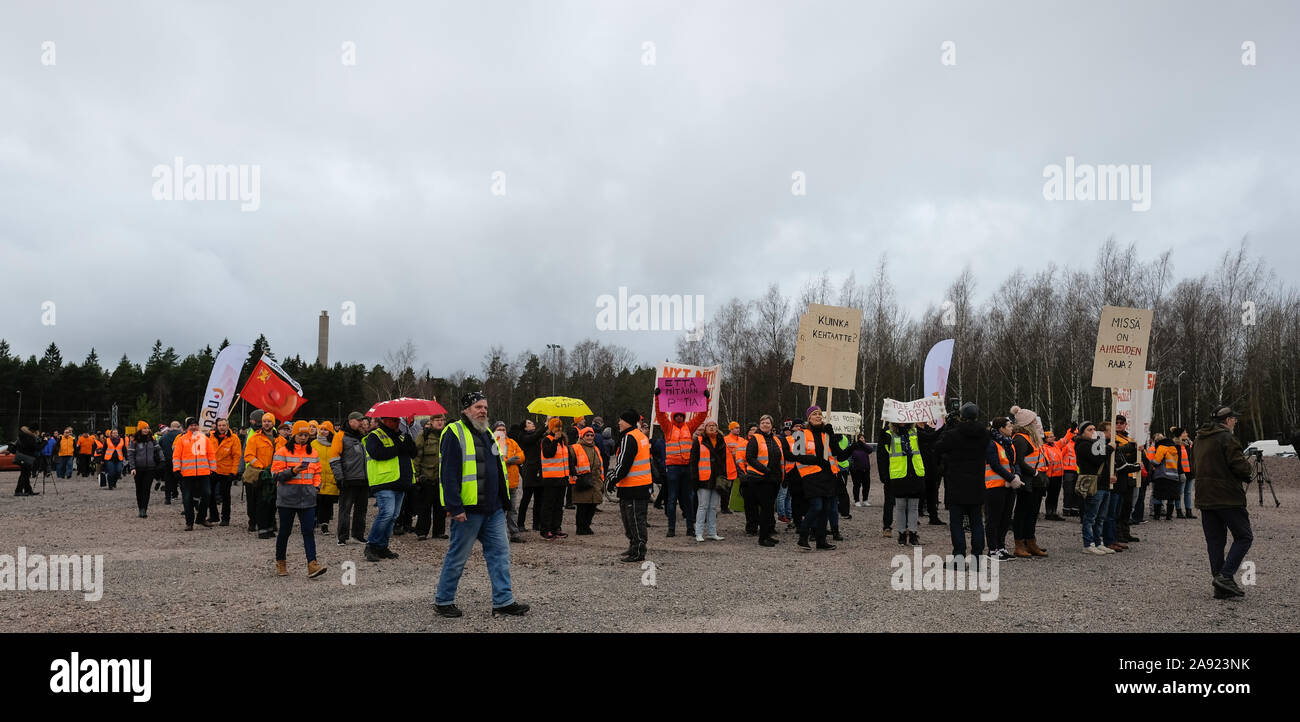Postal strike in Finland. Posti stikers march and to protest. The demonstration was called by the Finnish Post and Logistics Union (PAU) Stock Photo