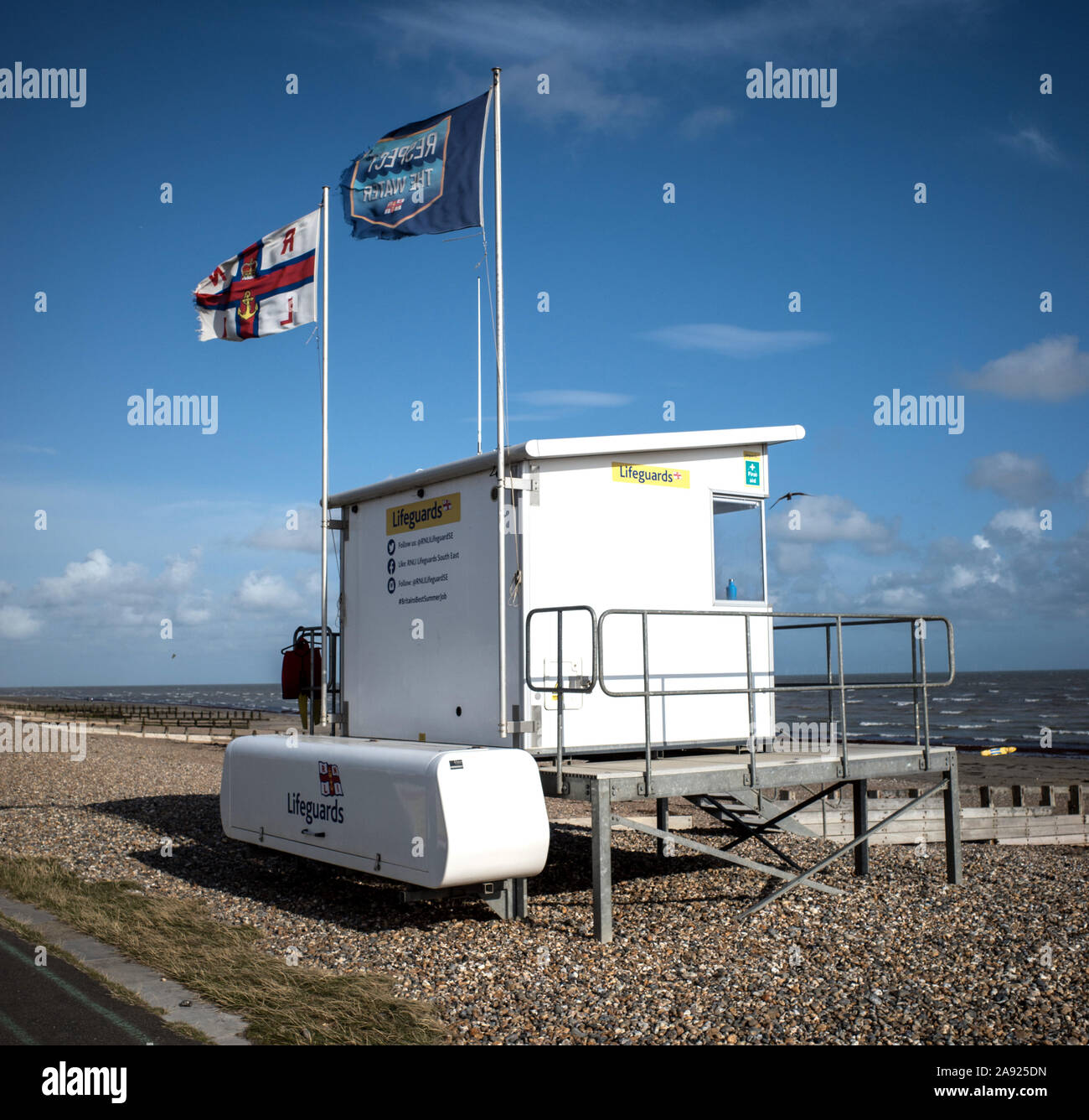 LIFEGUARDS SHADE ON THE BEACH IN LITTLE HAMPTON SUSSEX ENGLAND - SEA SAFETY ENGLAND - LIFEGUARDS HOUSE ON THE COAST © Frédéric BEAUMONT Stock Photo