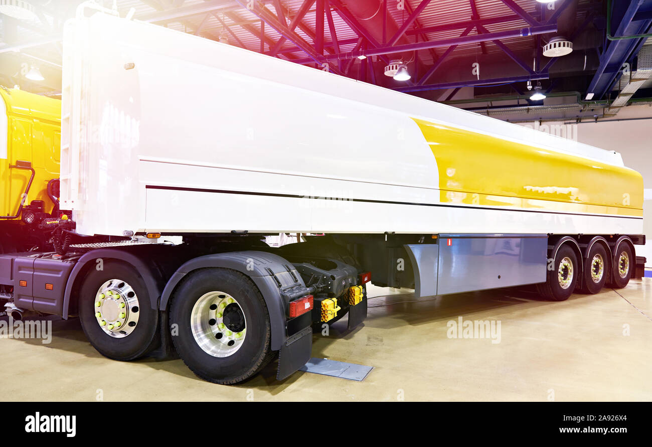 Oil tanker truck hi-res stock photography and images - Alamy
