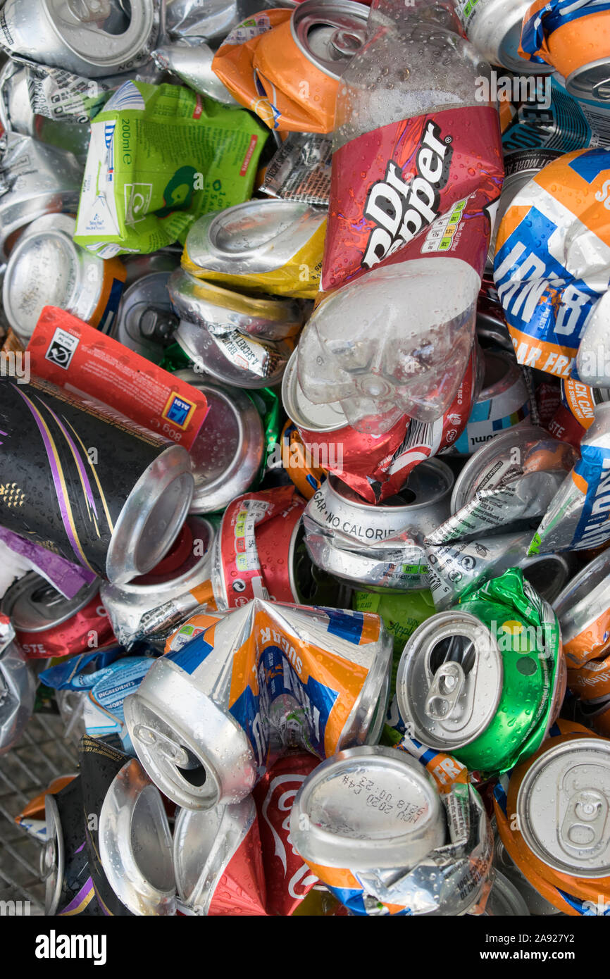 Crushed aluminium cans hires stock photography and images Alamy