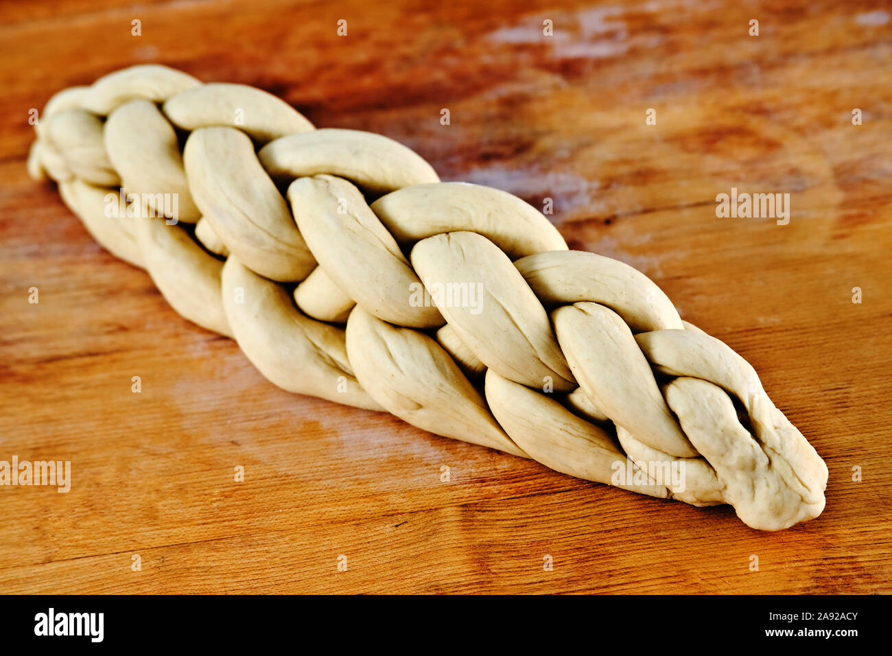 Hefezopf, Butterzopf, Teigwaren, Backwaren, Stock Photo